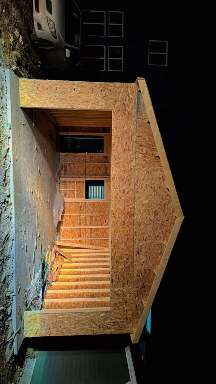 Detached garage constructed in Calgary